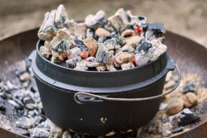 dutch oven apple cobbler